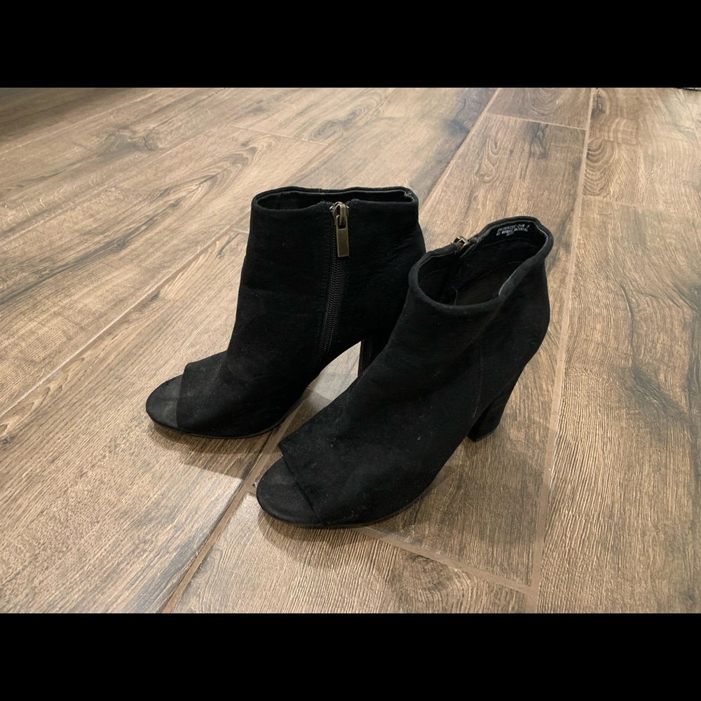 8M Black Suede Look Open Toe Booties